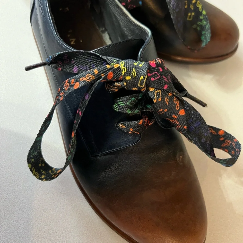 Naot Men's Black and Brown Oxfords with Patterned musical  Laces Noat size 40